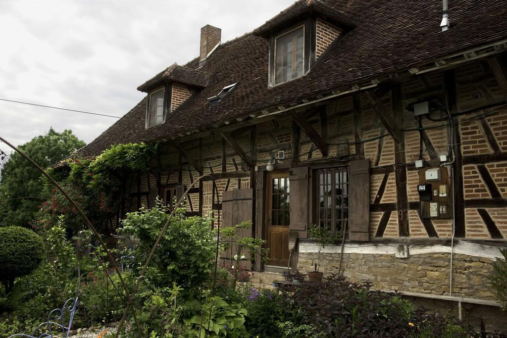 Bed and Breakfast Marguerite'S Ferme Rustique Saint-Germain-du-Bois Экстерьер фото